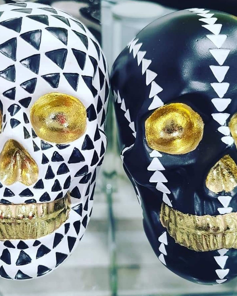 Black/white/gold- Grandinroad